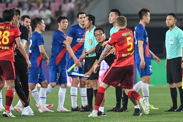 6月4号：中国男足新星锋霸留洋西班牙联赛爆发！22场比赛打入20球